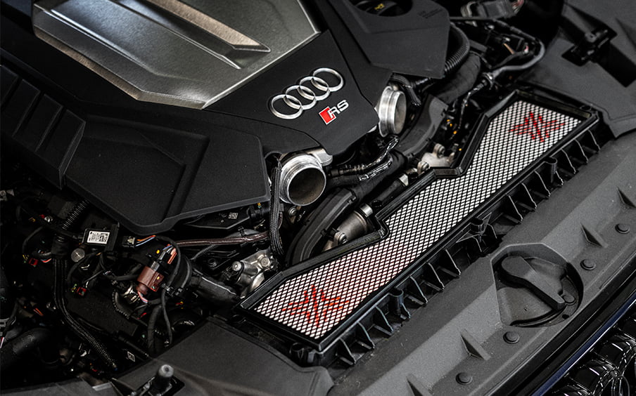 Pipercross Luftfilter im Audi RS
