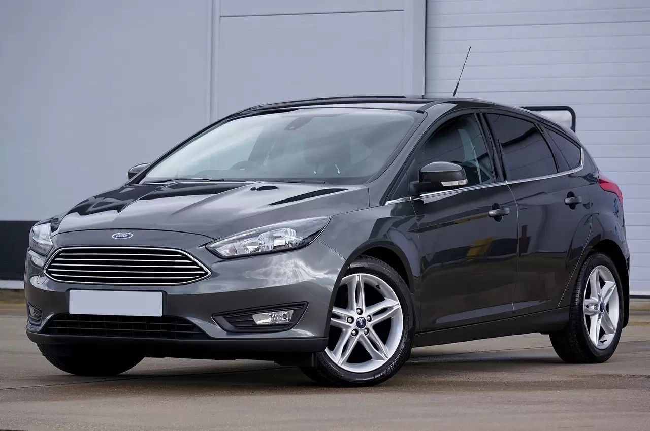 Ford Focus mit Pipercross Luftfilter